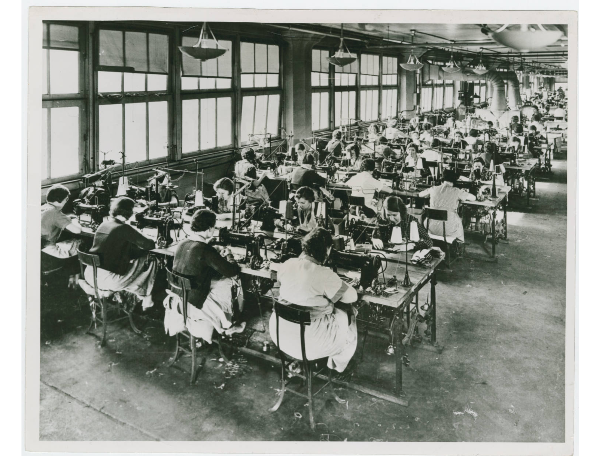 Women at work at the William Shoe Company in Portsmouth, Ohio Preview
